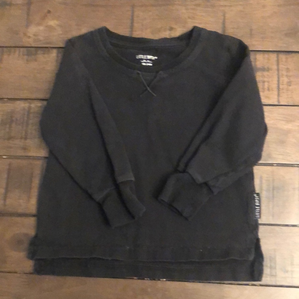 Little Bipsy black long sleeve tee size 18-24 months